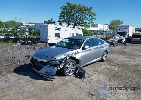 2018 Honda Accord Lx z USA, uszkodzony, nr VIN 1HGCV1F1XJA227844